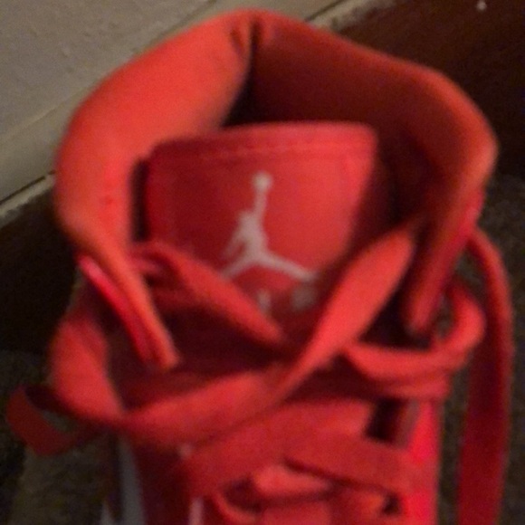 Nike Big Kids Jordan 1 Mid SE "Barcelona Red Patent" Chile Rd/Wht-Pollen - Picture 8 of 8